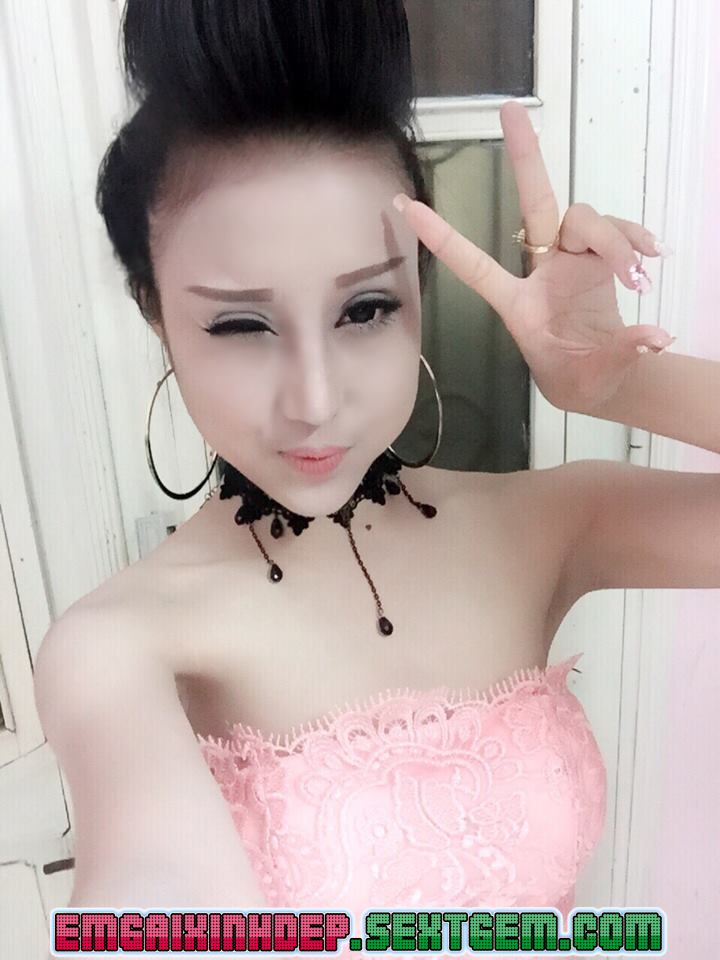 Ảnh Facebook Girl Xinh Khoe Ngực